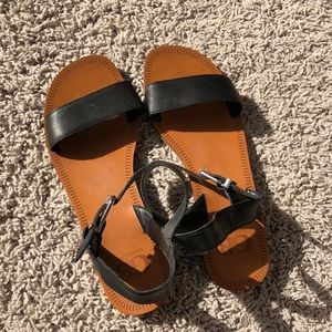 Gianni Bini Sandals